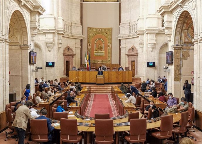 Imagen de archivo del Pleno del Parlamento de Andalucía, de 26 de mayo.