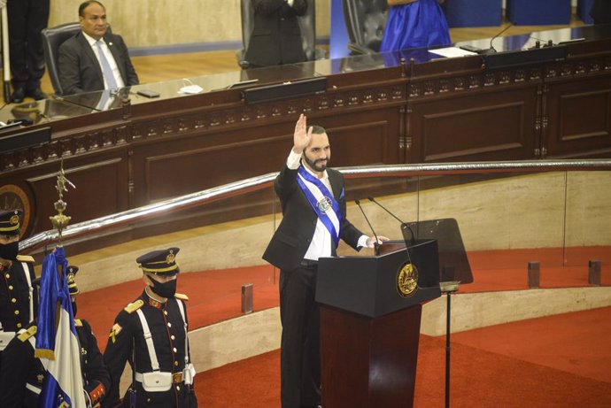 El presidente de El Salvador, Nayib Bukele, en la Asamblea Legislativa del país