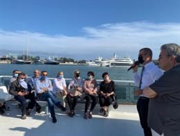 El presidente del Port de Tarragona, Josep Maria Cruset, hablando ante empresarios vinculados a la Cámara de Reus (Tarragona)
