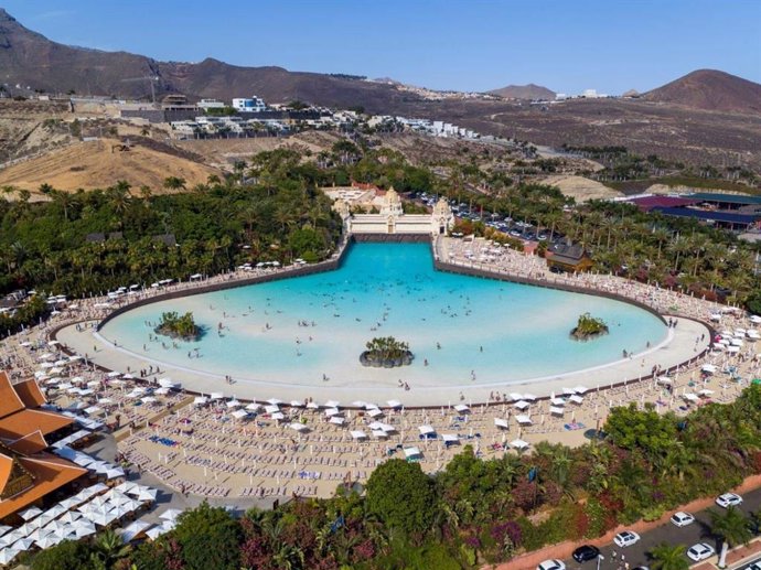 Siam Park amplía sus días de apertura de miércoles a domingo.