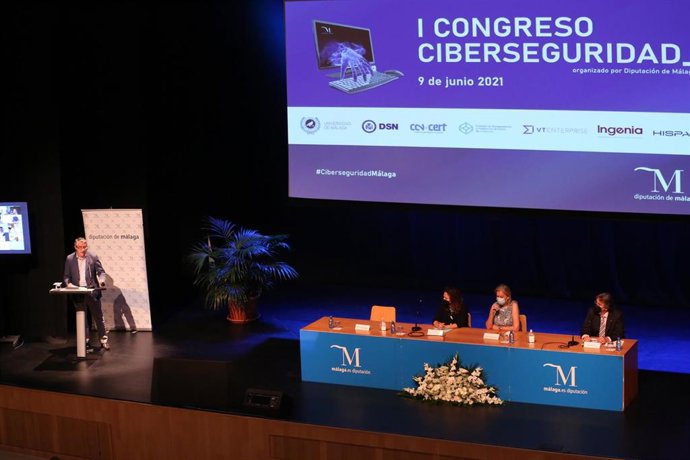El presidente de la Diputación de Málaga, Francisco Salado, en la inauguración del I Congreso de Ciberseguridad de la Diputación