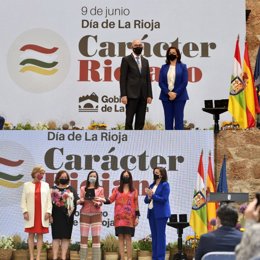 La Fundación Dialnet y 'GESVIN' reciben las medallas de La Rioja 2021 por su compromiso por la investigación