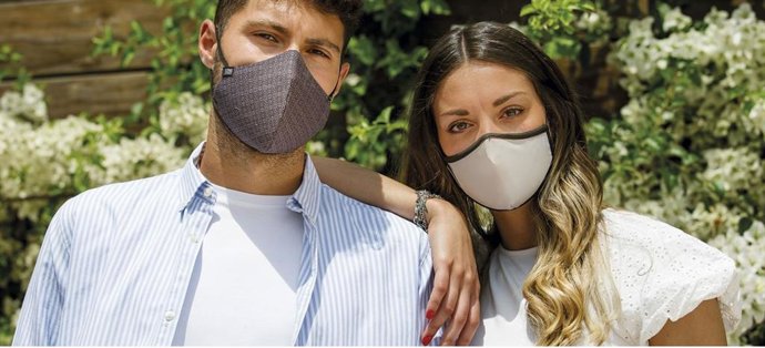 Imagen extraída de la web www.compromisoconelfuturo.com del Grupo de Fabricantes de Mascarillas Reutilizables que integran 15 empresas textiles de la Comunitat Valenciana.