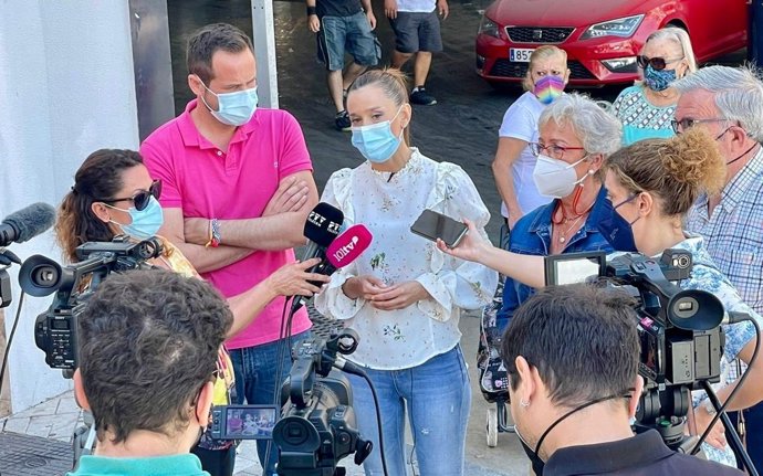 La portavoz provincial del PP de Málaga, Elisa Pérez de Siles, atiende a los medios