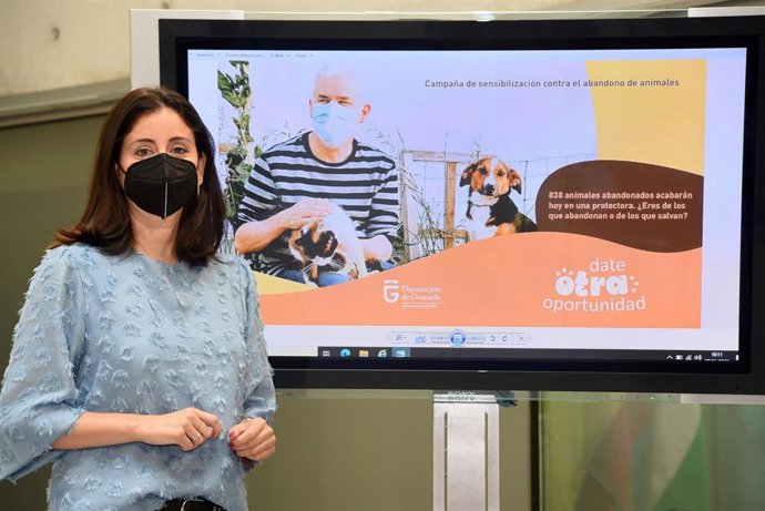 La Diputación de Granada impulsa una campaña contra el abandono animal que promueve la adopción