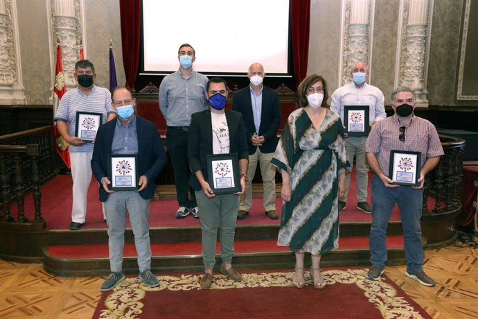 Imagen de la entrega de premios A Huebra.