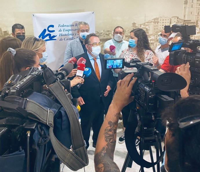 El presidente de Hostelería de España, José Luis Yzuel