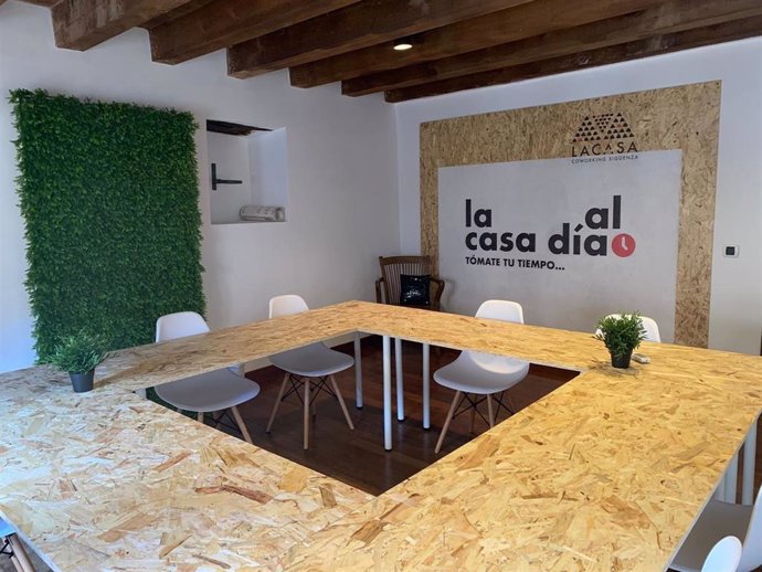 Sigüenza pasa a la acción contra la despoblación con la inauguración de 'La Casa-Coworking'.