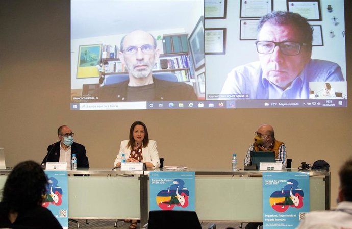 Presentación de los Cursos de Verano de UNED Valencia.