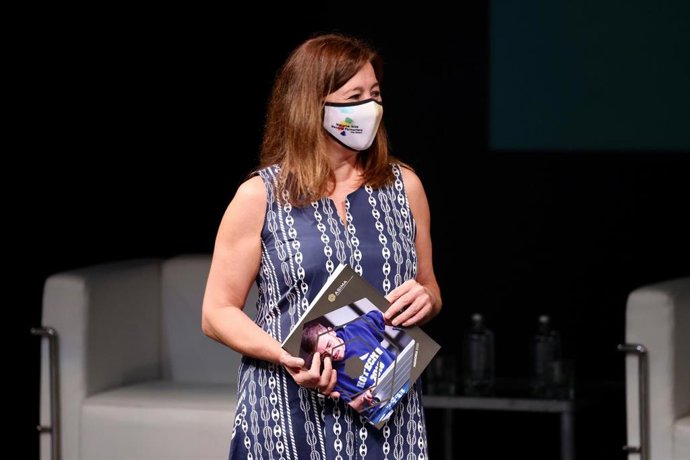 La presidenta del Govern, Francina Armengol, en la presentación del libro 'Empresarios con valor'.