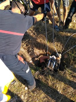 Rescate de un hombre tras caer a un pozo