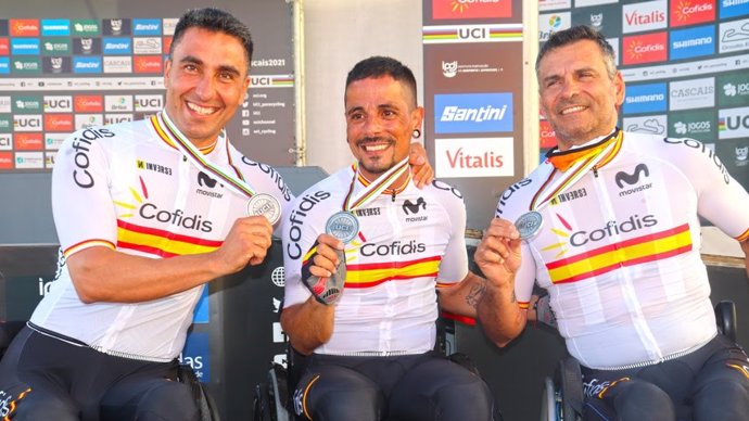 Sergio Garrote, Luis Miguel García-Marquina e Israel Rider, subcampeones del mundo en Team Relay en el Mundial de ciclismo adaptado