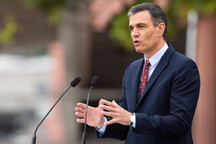 09 June 2021, Argentina, Buenos Aires: Spanish Prime Minister Pedro Sanchez Speaks during a joint press conference with Argentine President Alberto Fernandez at the Argentine Government House. Photo: Manuel Cortina/SOPA Images via ZUMA Wire/dpa