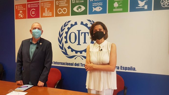 El director de la Oficina de la OIT en España, Joaquín Nieto, y la directora de Sensibilización y Políticas de Infancia de UNICEF España, Carmen Molina.