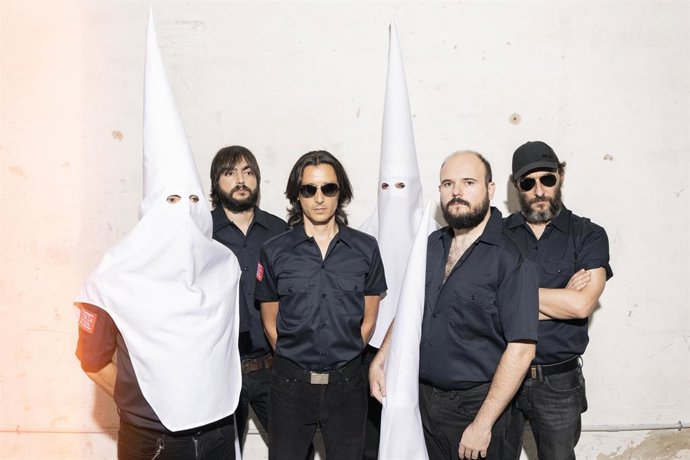 Archivo - Fuerza nueva, la propuesta conjunta de Los Planetas y Niño de Elche.