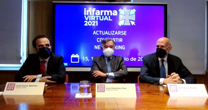 Los presidentes de los colegios oficiales de farmacéuticos de Madrid y Barcelona, Luis J. González y Jordi Casas, respectivamente, junto con el presidente de Interalia, Jorge Arqué.