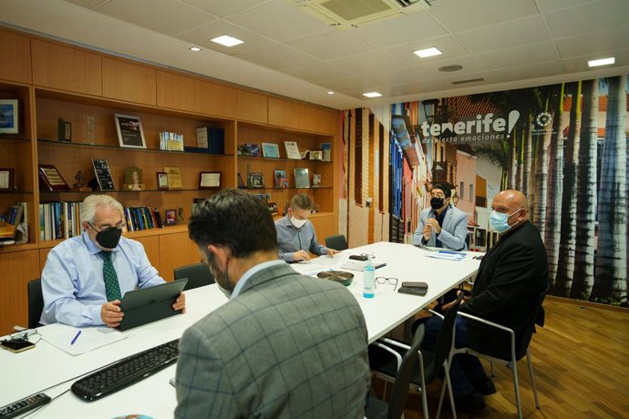 Sesión constitutiva del Consejo Asesor de Turismo de Tenerife