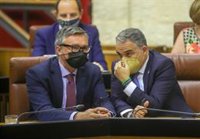 Bendodo pide a Vox que "no renuncie" a ser "una de las tres patas del cambio" en Andalucía