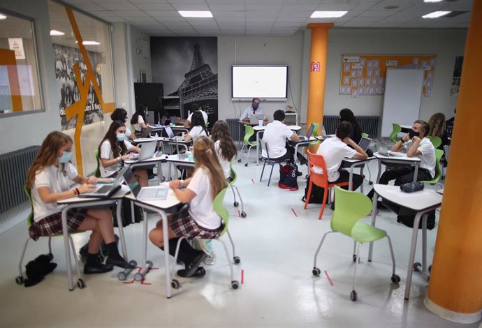 Archivo - Imagen de un colegio en la Comunidad de Madrid.