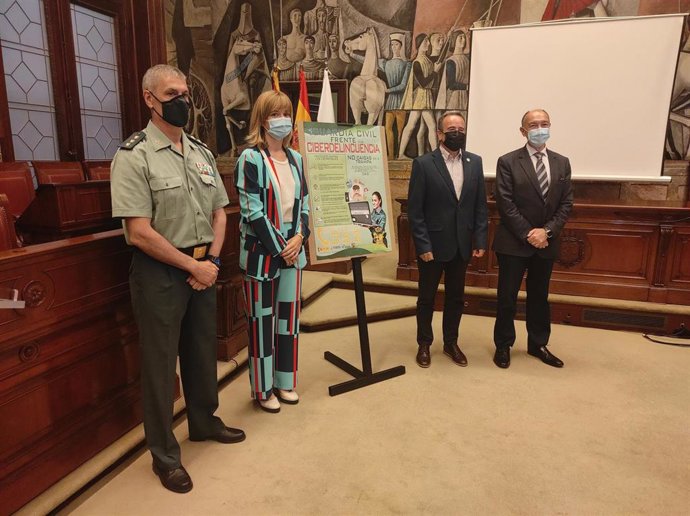 Delegación del Gobierno, DPZ y Guardia Civil lanzan una guía de prevención de la ciberdelincuencia.
