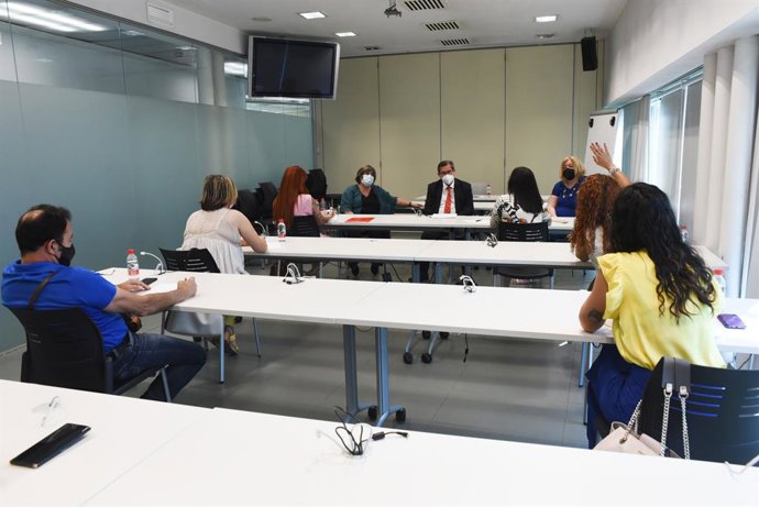 Encuentro de Diputación con agricultores de la costa