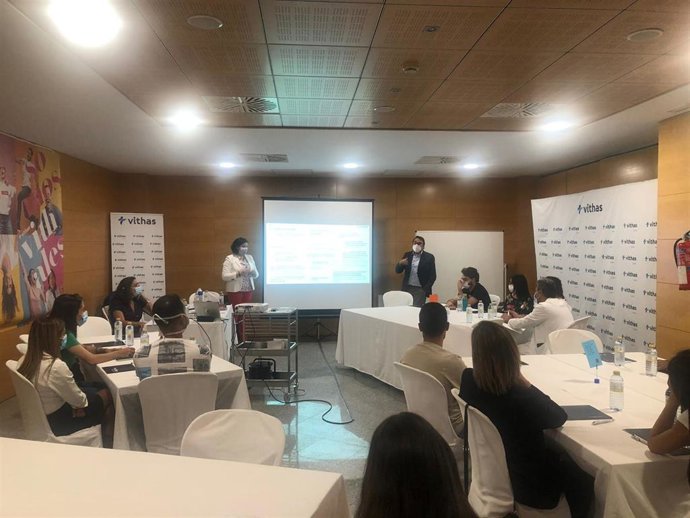 Talleres entre pacientes y profesionales