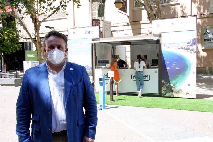 El diputado provincial de Turismo de Granada, Enrique Medina