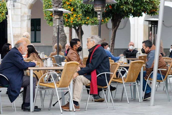 Terraza en la plaza de España de Mérida.