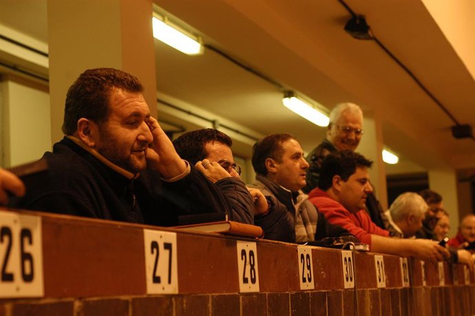 Archivo - Lonja de pescados en Gijón