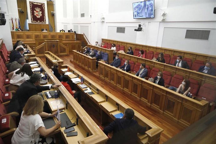 Pleno en las Cortes de C-LM