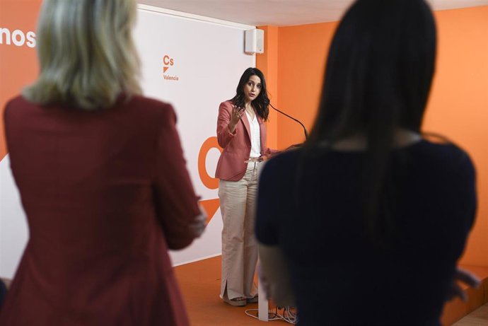 La líder de Cs, Inés Arrimadas, comparece antes del comité autonómico de su partido en la Comunitat Valenciana