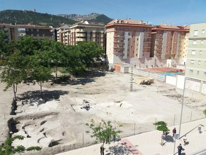 Parcela C de Marroquíes desde el centro de salud Bulevar