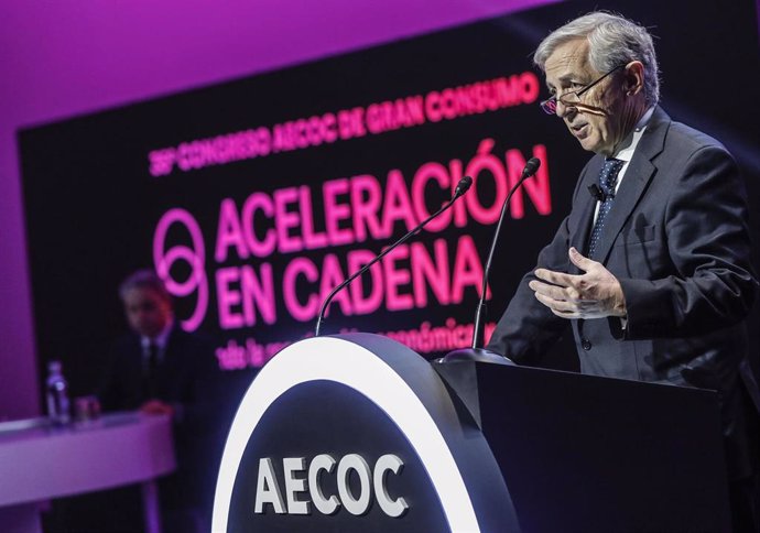 Archivo - El presidente de la Asociación de Fabricantes y Consumidores (AECOC), Javier Campo, interviene durante la 35 edición del Congreso de Gran Consumo organizado por la Asociación de Fabricantes y Distribuidores (AECOC), en Valencia.