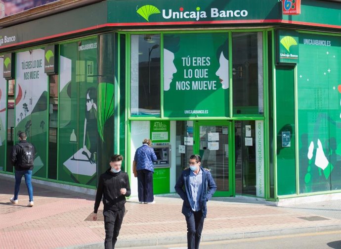 Una oficina de Unicaja Banco