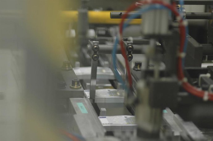 Archivo - Recursos de billetes. Dinero. Euros