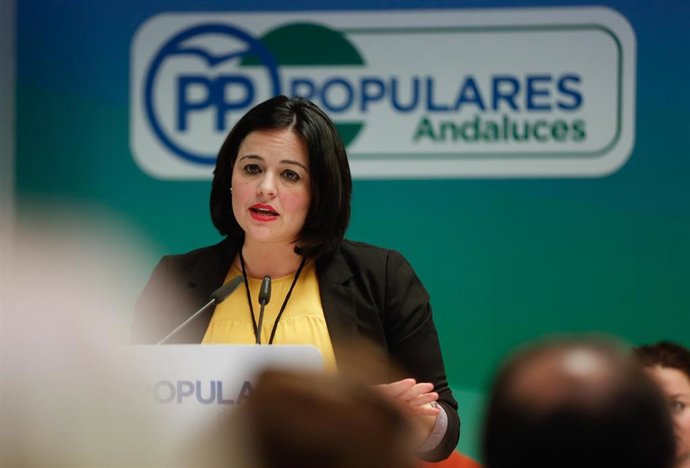 Archivo - La presidenta del PP de Sevilla, Virginia Pérez, en una imagen de archivo