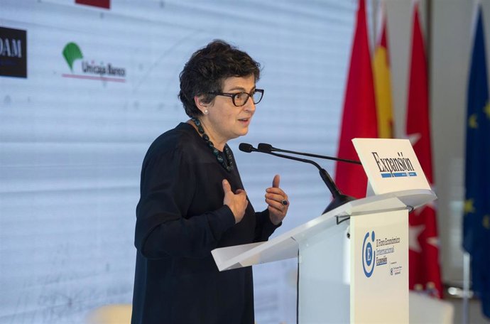 La ministra de Asuntos Exteriores, Unión Europea y Cooperación, Arancha González Laya, interviene en la sesión 'Las relaciones entre Europa y Latinoamérica en el nuevo contexto internacional' del II Foro Económico Internacional, a 8 de junio de 2021, en
