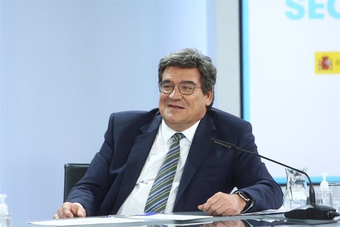 El ministro de Inclusión, Seguridad Social y Migraciones, José Luis Escrivá, 