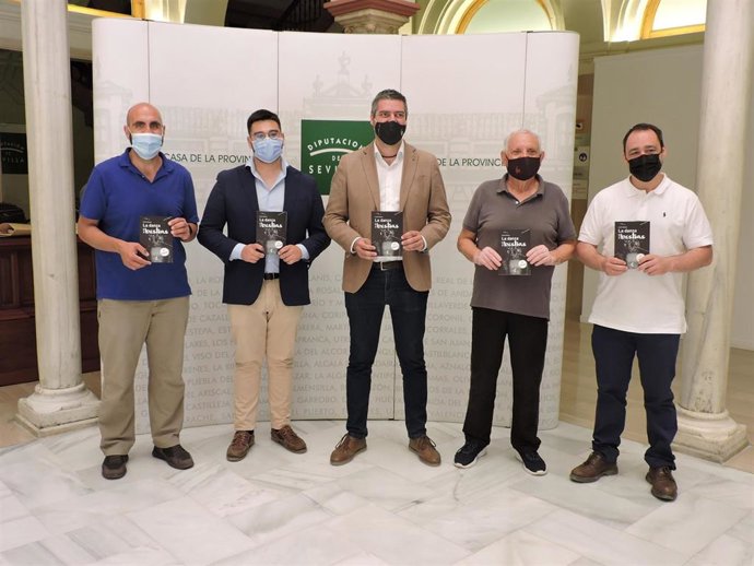 Presentación de la novela La Danza de las Bestias, de Antonio Márquez, en la Casa de la Provincia de Sevilla.