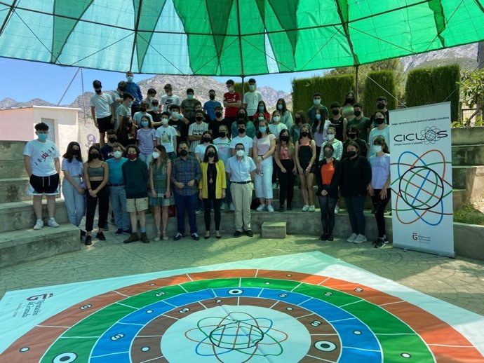 La Diputación de Granada visita institutos para concienciar sobre la protección del medio ambiente