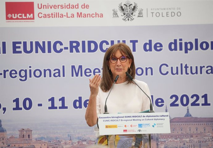 La secretaria general Iberoamericana, Rebeca Grynspan, interviene durante un encuentro de diplomacia cultural de la Red Europea de Institutos Culturales (EUNIC) y de la Red Iberoamericana de Diplomacia Cultural (RIDCULT), a 11 de junio de 2021, en Toled