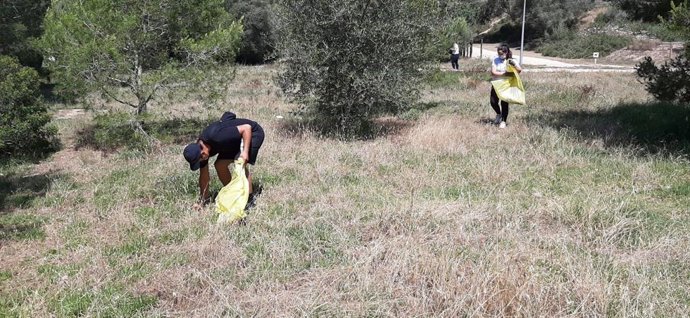 Participantes en el proyecto 'Libera 1 metro cuadrado'.