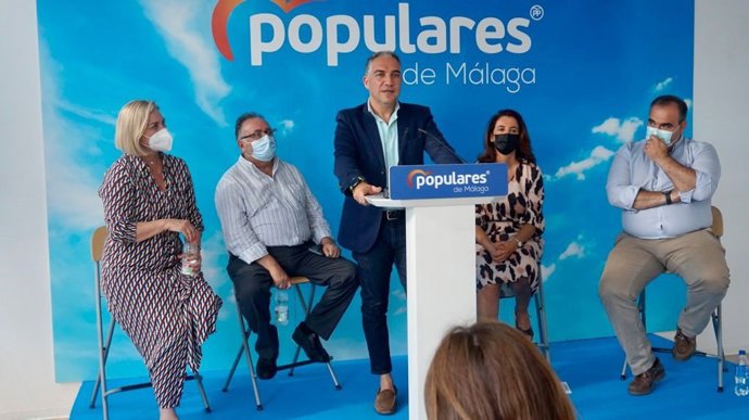 Elías Bendodo, portavoz del PP-A, en rueda de prensa