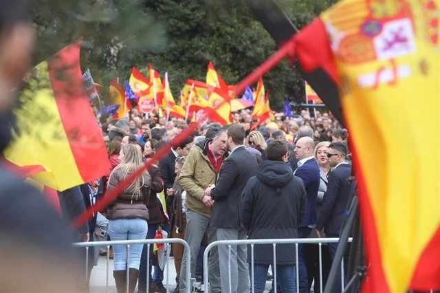 Archivo - Foto de Colón en la manifestación