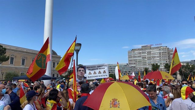 Manifestación en Colón contra los indultos a los líderes del 'procés'