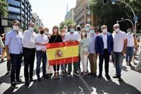 El PP se vuelca en recoger firmas contra los indultos el día la protesta de Colón, en la que evita la foto con Vox y Cs