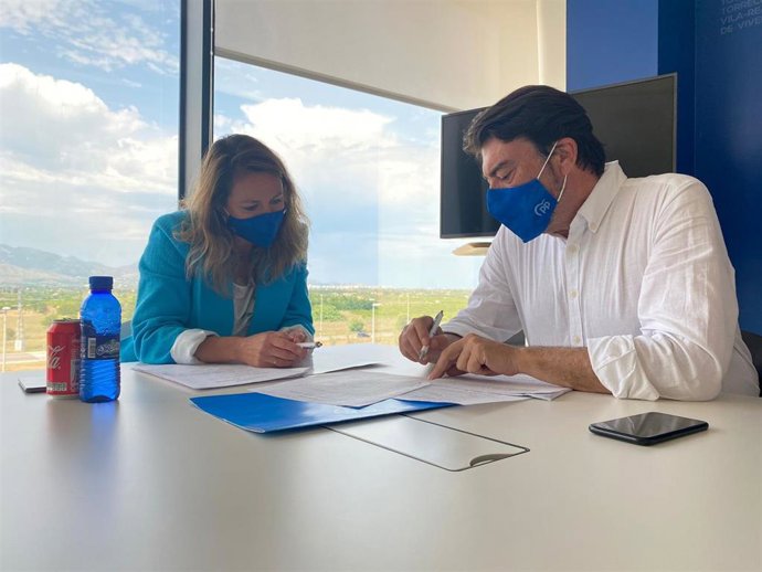 Begoña Carrasco y Luis Barcala