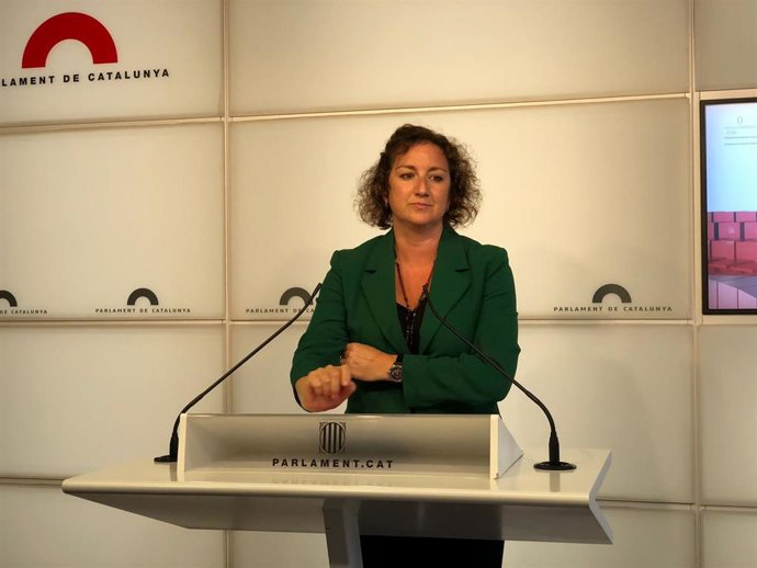 Archivo - La portavoz del PSC en el Parlament, Alícia Romero, en una imagen de archivo en una rueda de prensa.