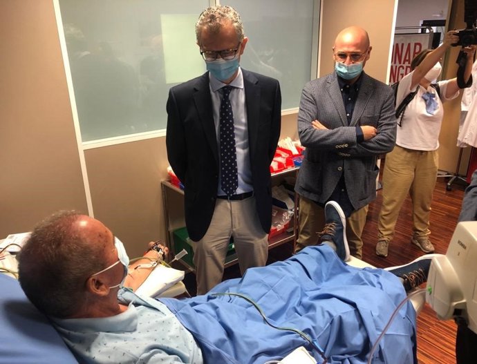Juan José Pedreño visita el Centro Regional de Hemodonación con motivo del 30 aniversario de su puesta en marcha