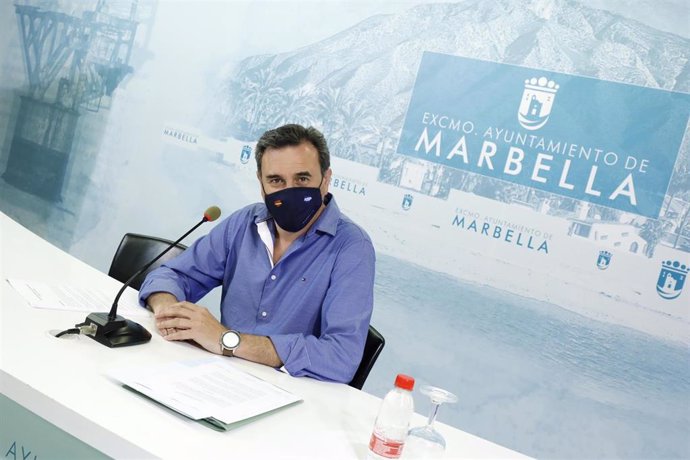 El portavoz municipal del Ayuntamiento de Marbella, Félix Romero, en rueda de prensa